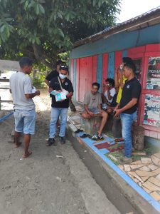 PMI Gandeng Awak Media Lembata : Bagi Masker di Wilayah Terdampak Erupsi Gunung 