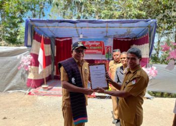  Bupati Lembata Hibahkan Sumur Bor Untuk Masyarakat Desa Atakowa