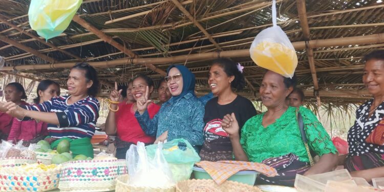 Produk Pangan Lokal PEKKA Siap Masuk NTT Mart, Staf Ahli PKK Lembata : “Kemasan Harus dirapikan”