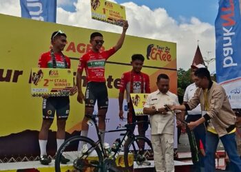 Pembalap Philipina Jhon Patrick Sarmiento Pagtaluna Juara Etape 8, disambut Hangat Masyarakat Ngada