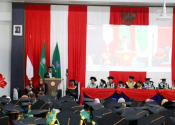 Rapat Senat Terbuka Wisuda Universitas Muhammadiyah Kupang, Gubernur Melki Minta Wisudawan Kembangkan Potensi Jadi Agen Pembangunan Daerah