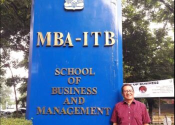 Alumni MBA ITB Raih Penghargaan Global Berkat Keunggulan Strategi Analisis Industri