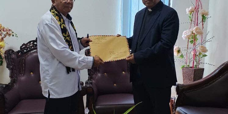 Romo Leo Mali Serahkan Amicus Curiae untuk Kasus Eks Kapolres Ngada: Suara Moral Melawan Impunitas dan Banalitas Kejahatan Seksual Anak