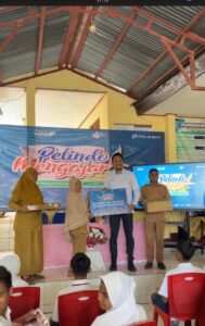 Pelindo Gelar Program “Pelindo Mengajar” di SMP Swasta Islam Muthmainnah Ende