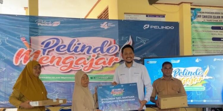 Pelindo Gelar Program “Pelindo Mengajar” di SMP Swasta Islam Muthmainnah Ende