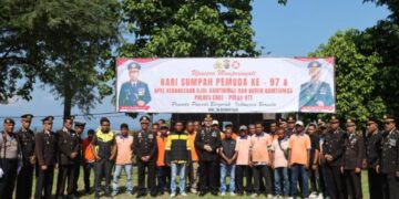 Upacara Hari Sumpah Pemuda Ke-97 di Polres Ende : Polri Bersinergi dengan Ojol dan Buruh Jadi Pelopor Kamtibmas
