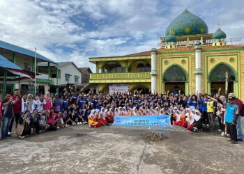 Kolaborasi WCD Batam dan PT. PHILIPS Aksi Bersih-bersih Di Tanjung Riau.