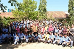 Wagub Johni Asadoma Ajak Siswa SMAN 9 Kupang Disiplin dan Berani Bermimpi Besar