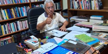 Dr. Pius Rengka, SH., M.Sc. Sang Pengembara Intelektual