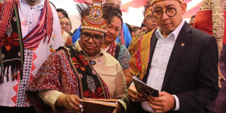 Menteri Kebudayaan Fadli Zon Buka Pameran “Kebudayaan Indonesia di Kawasan Timur” 