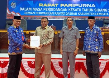 Pemkab Lembata Serahkan Dua Ranperda Strategis ke DPRD