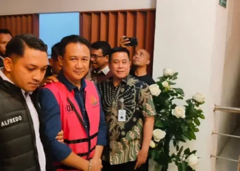 Mantan Dirut Bank NTT Alex Riwu Kaho Tersangka Kasus MTN Rp 50 Miliar