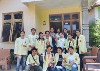 Mahasiswa Program Studi Ilmu Sosiatri Sekolah Tinggi Pembangunan Masyarakat Santa Ursula Ende Identifikasi Masalah Krusial di RW 007 Sukamaju