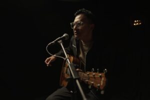 Nyaris Berhenti Bermusik, Denny Bangkit Lewat Lagu “Istimewa”