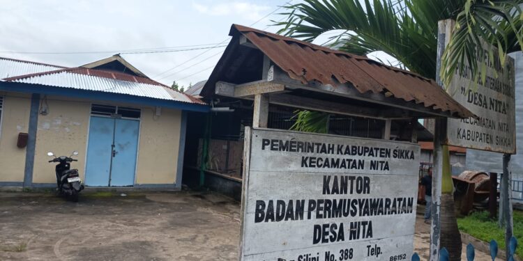 Warga Desa Nita Datangi Kantor BPD, Ketua dan Anggota Tak di Tempat, Tokoh Pemuda Sampaikan Tuntutan Tegas
