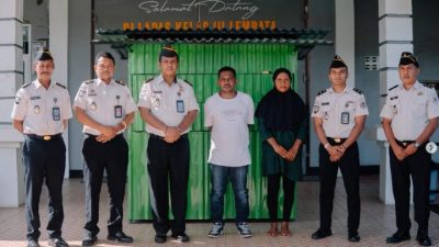 Lapas Lembata Berikan Bantuan Gerobak Jualan dipuncak Perayaan HBP ke-62