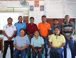 Ketua KIP NTT Sosialisasi Standar Layanan Informasi Publik  di Desa Warawatung dan Lusiduawutun