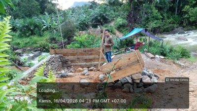 Bangunan Dana Desa 2025 di Hadangkahan Diduga Mangkrak, Warga Soroti Proyek Penyeberangan Sungai Bintuas