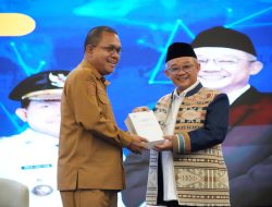 Mendikdasmen-Gubernur NTT Genjot Revitalisasi Sekolah dan Pemerataan Guru di Daerah Terpencil