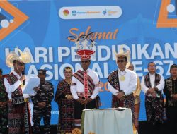 Hardiknas 2026, Gubernur Melki Luncurkan Pergub Gerakan Jam Belajar untuk Perkuat Pendidikan Berbasis Keluarga