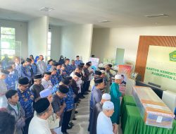 Pemakaman Kakanmenhaj Lembata di Lama Au-Ile Ape Timur, Penuh Isak Tangis