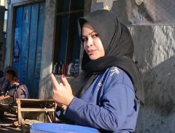 Nya, Mahasiswi Fakultas Hukum Undana,  Tinggalkan Kampus, Ganti Seragam dengan Celemek Jualan Kue
