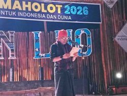 Bupati Flotim Anton Doni Dihen : ” Tenun Bukan Hanya Kain Indah , Tenun Adalah Cerita Leluhur”