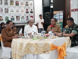 Gubernur Melki Tekankan Pemerataan Bantuan dan Perlindungan Pengungsi Gempa Flores