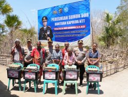Disambut Tangis Haru Masyarakat Desa Benu Takari, Kapolda NTT Resmikan Sumur Bor di Desa Benu